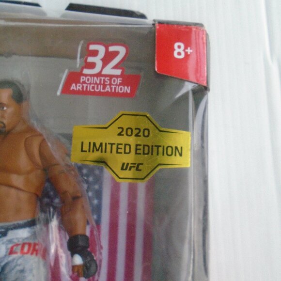 UFC Ultimate Series 2020 Limited Edition Daniel Cormier 6 in Figure - Picture 3 of 4